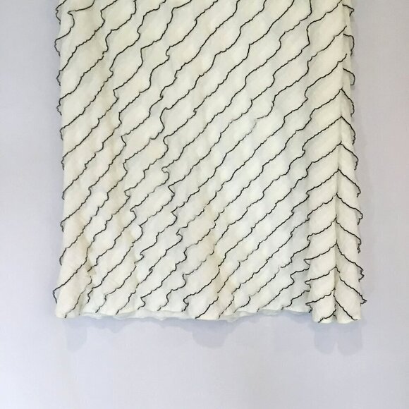 Saint Tropez Women's Sleeveless Diagonal Ruffle Stretchy Lined Blouse Size Large - Picture 4 of 8